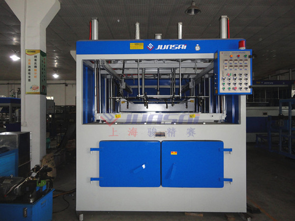 單頭厚片<a href=http://m.ncypw.com/ target=_blank class=infotextkey>吸塑機(jī)</a>1.jpg